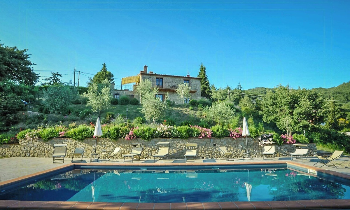 Lisciano Niccone House | Umbrian Hillside House with Stunning Views