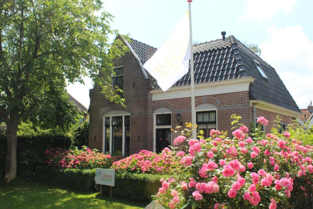 Middenbeemster Bed & Breakfast | UniqueLudique
