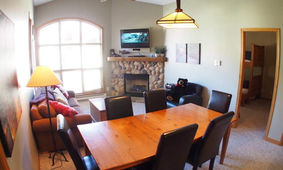 Sun Peaks Condo | Upper floor 2 bedroom condo with courtyard view and easy access to ski runs