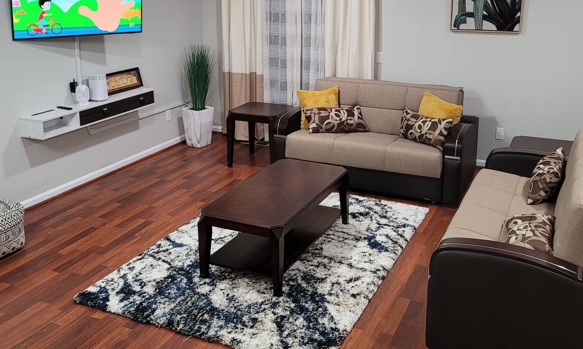 Odenton House | Upscale Luxury Townhouse, 3 BR, 2.5 bath near Fort Meade, Deck