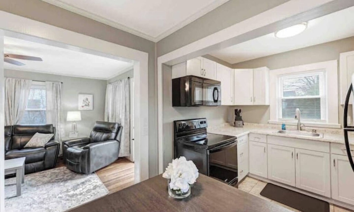 Lexington House | Uptown Cottage