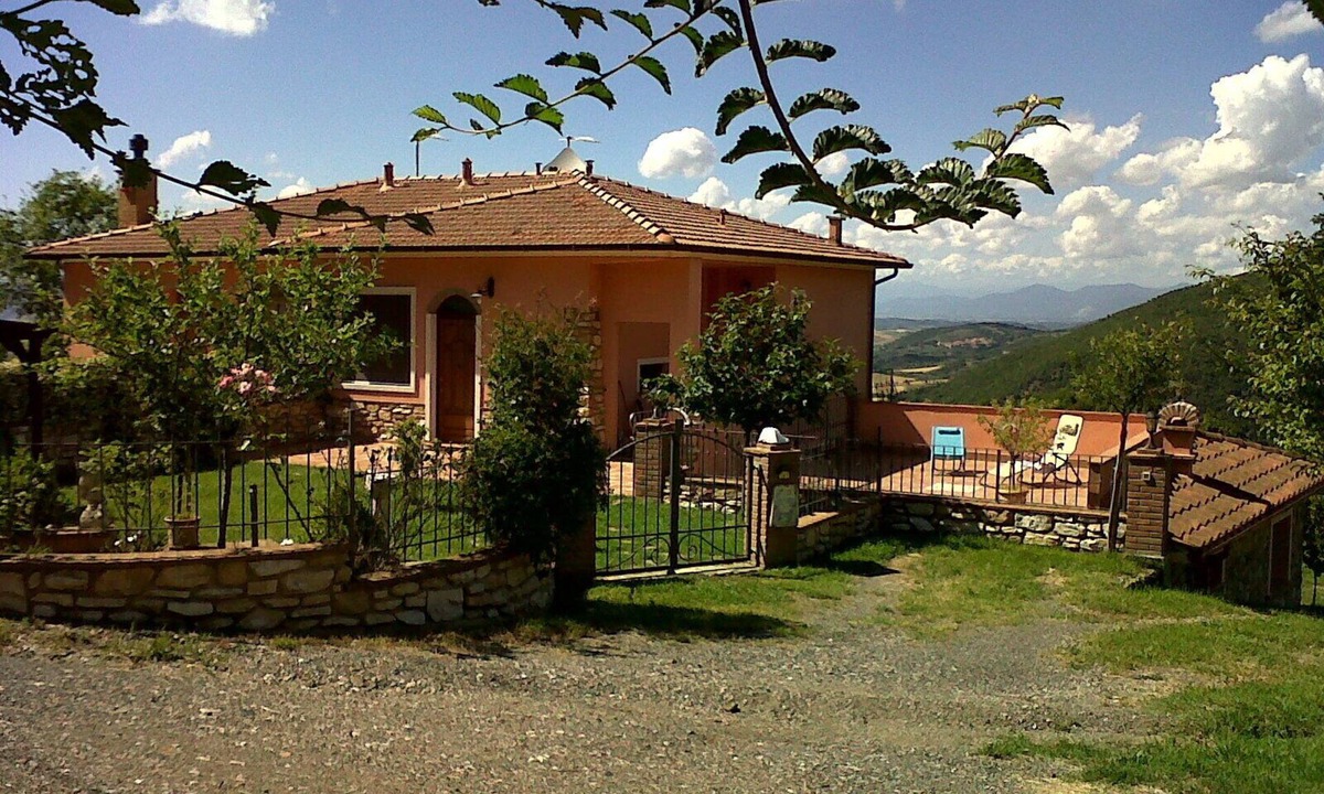Castellina Marittima House | Vacation home Papacqua, in the middle of the Tuscan countryside, near the sea.