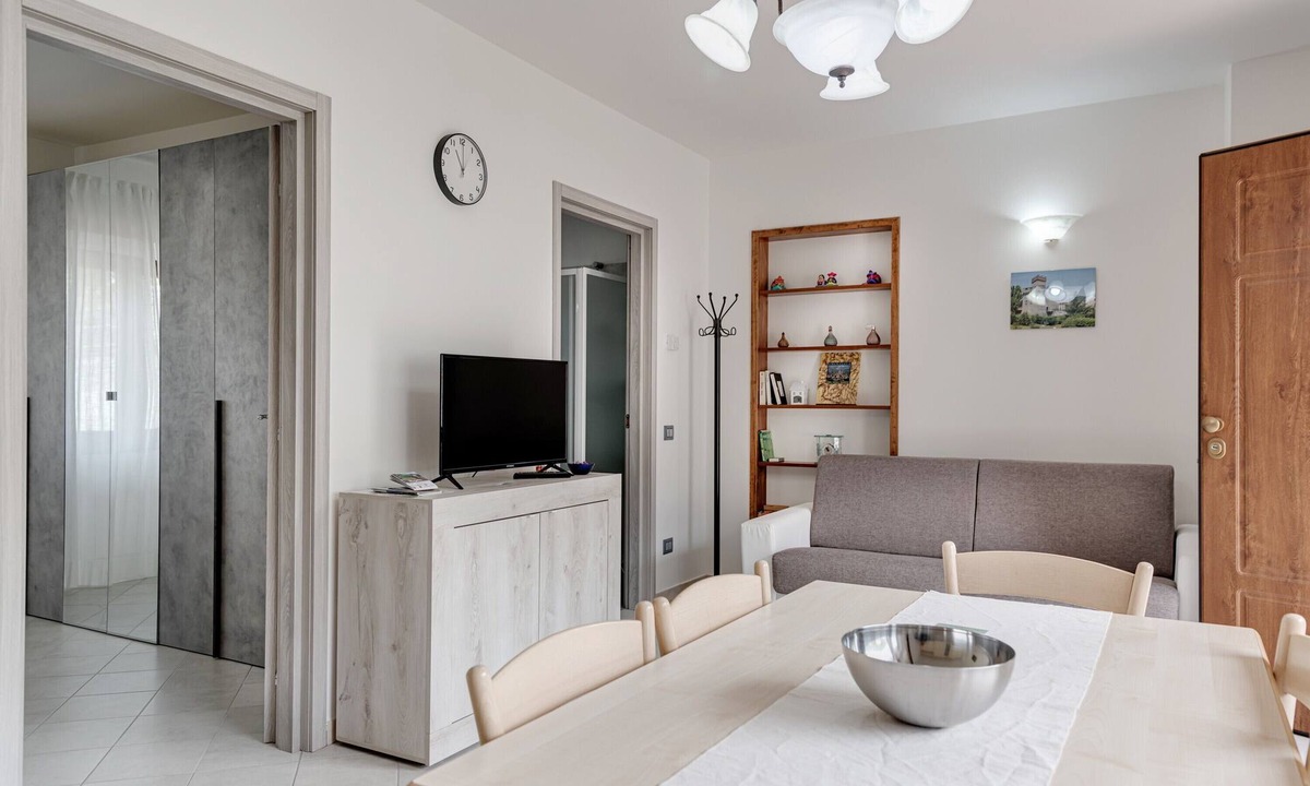 Firenzuola House | Vacation Home "Chalet La Greta with View" with Shared Garden