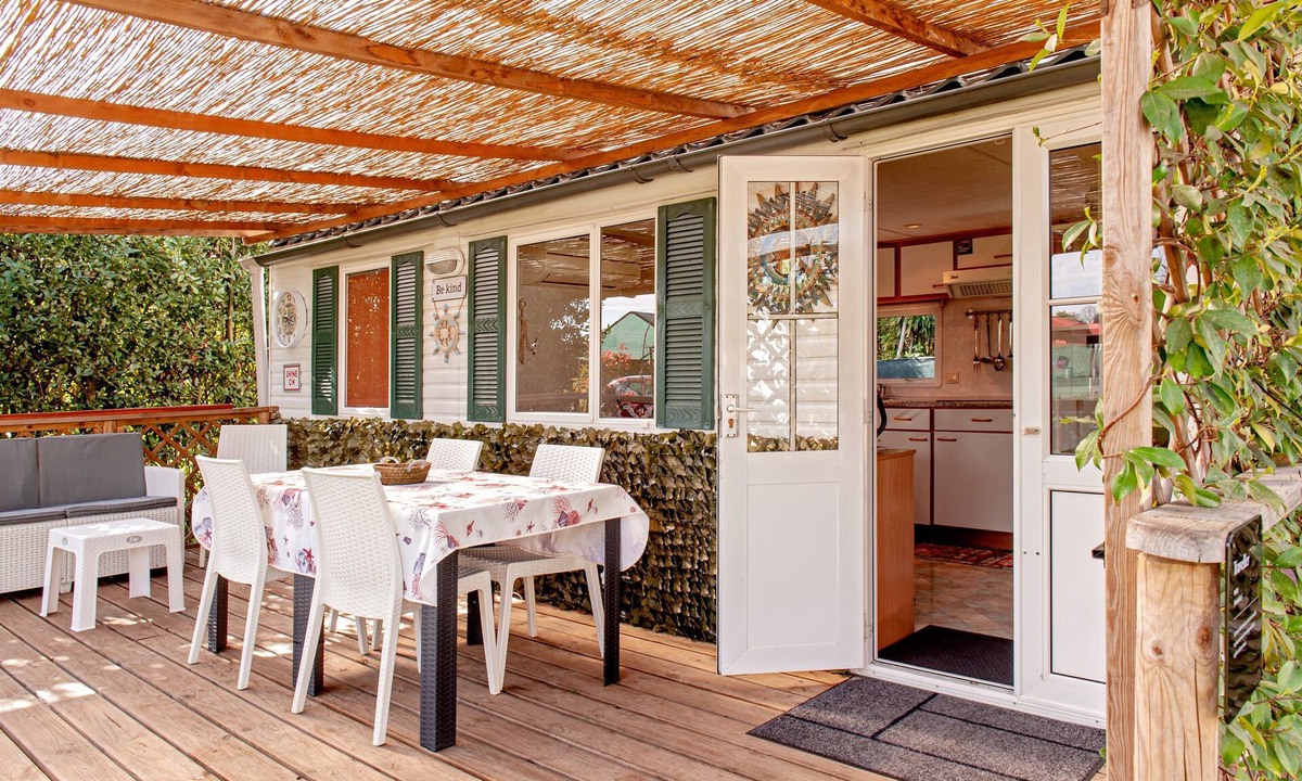 San Piero a Grado House | Vacation Home 'Oasis on the River' with Garden, Private Terrace & Wi-Fi