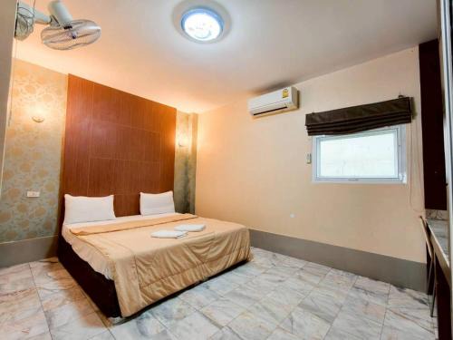 Nong Chaeng Hotel | Veerakit Grand Hotel Udon Thani