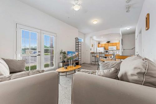 Venetian Bay Villages House | Venetian Bay Family Retreat