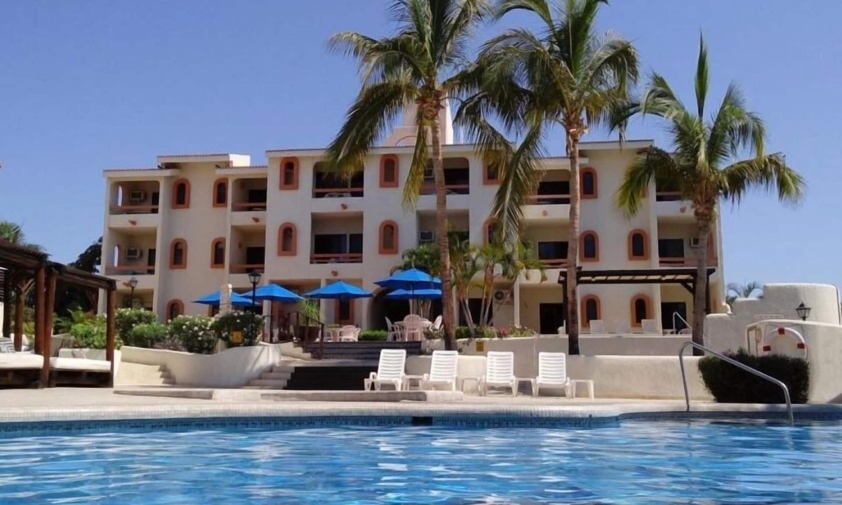 Campo de Golf Fonatur Hotel | Vibrant 1BR Suite in San José del Cabo