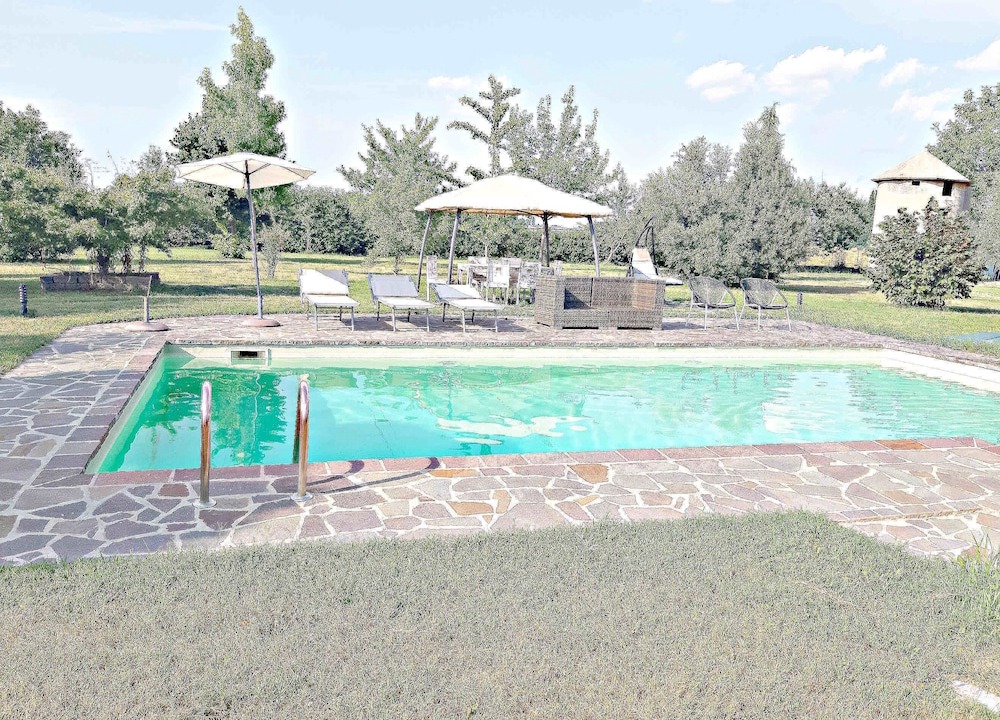 Castello d'Argile Villa | Villa 220 sqm with swimming pool and 4.000 sqm private park, gym, 2 bathrooms 2 bedrooms