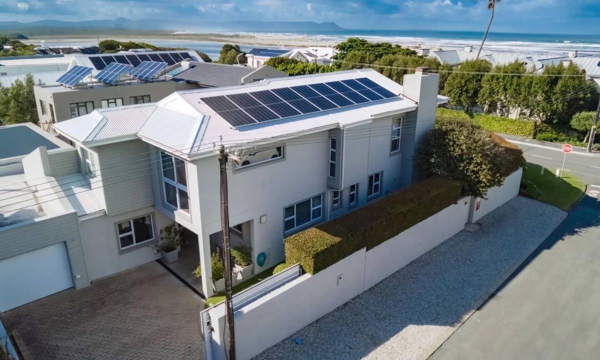 Voelklip Apartment | Villa Armonia | Grotto beach | Large deck w pool