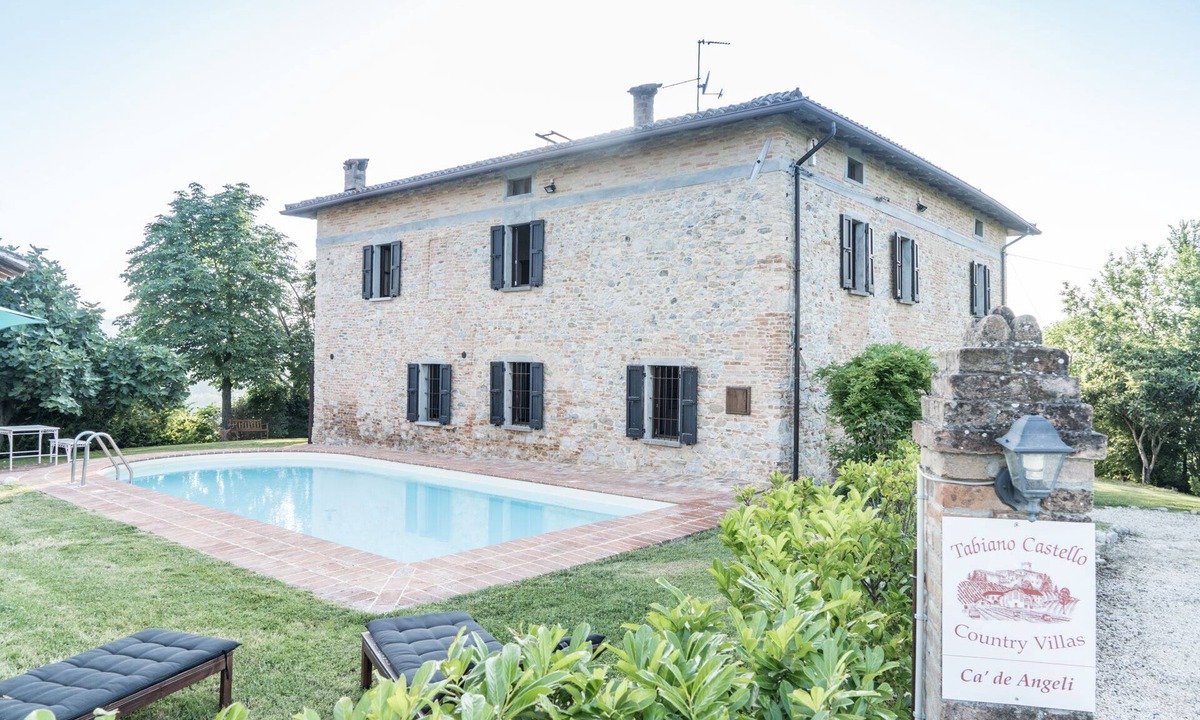 Bagni di Tabiano Villa | Villa Ca de Angeli Tabiano Castle Country Villas