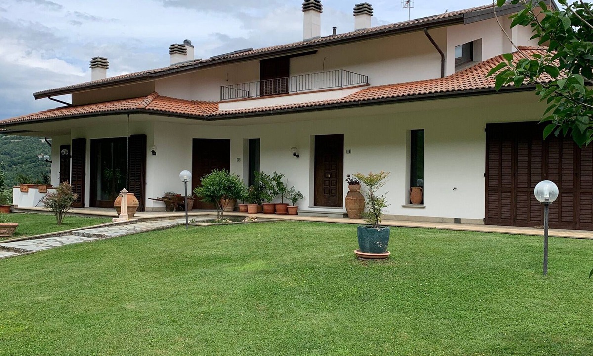 Castiglione dei Pepoli Villa | Villa 'Casa Di Eli E Matte' with Mountain View, Private Garden and Wi-Fi