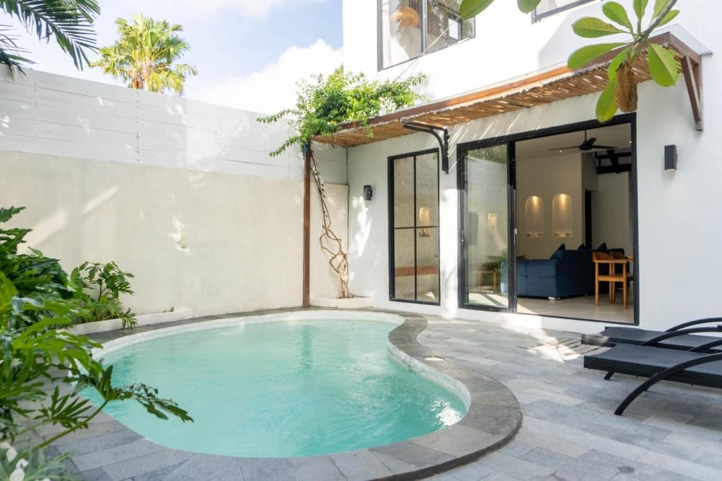 Batu Bolong Villa | Villa Casa Jasmine