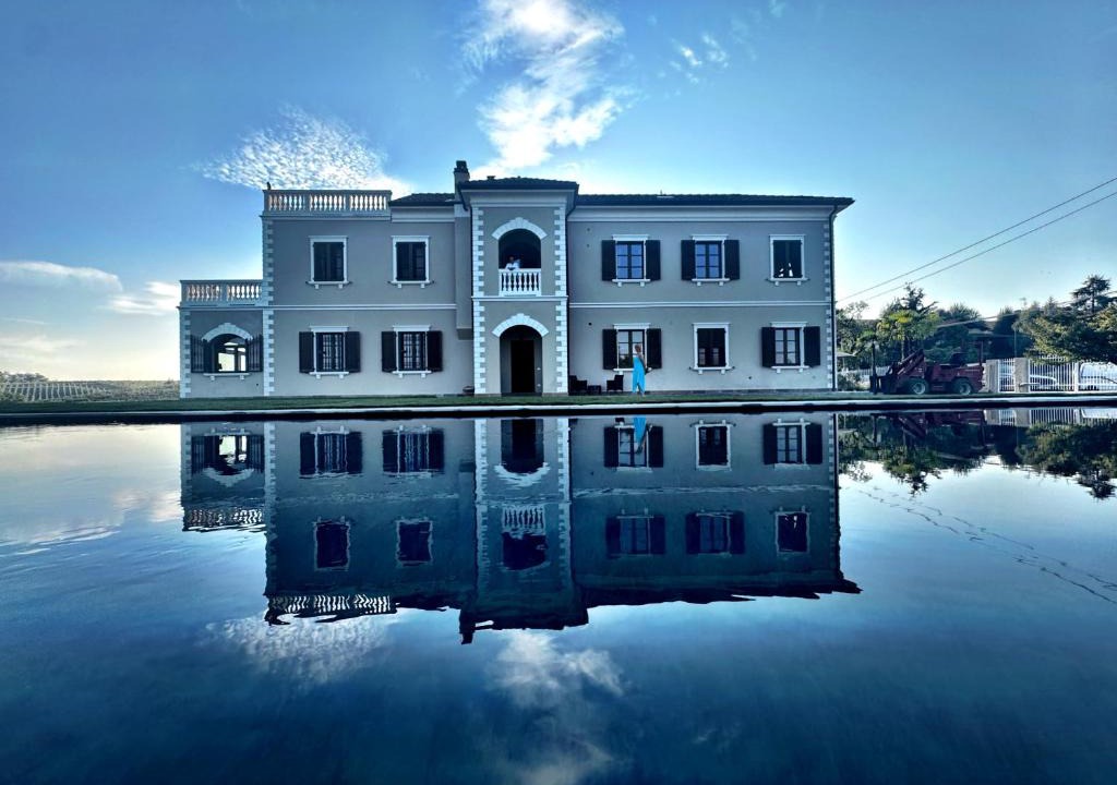 Montecalvo Versiggia House | Villa Chloé Boutique Wine Relais