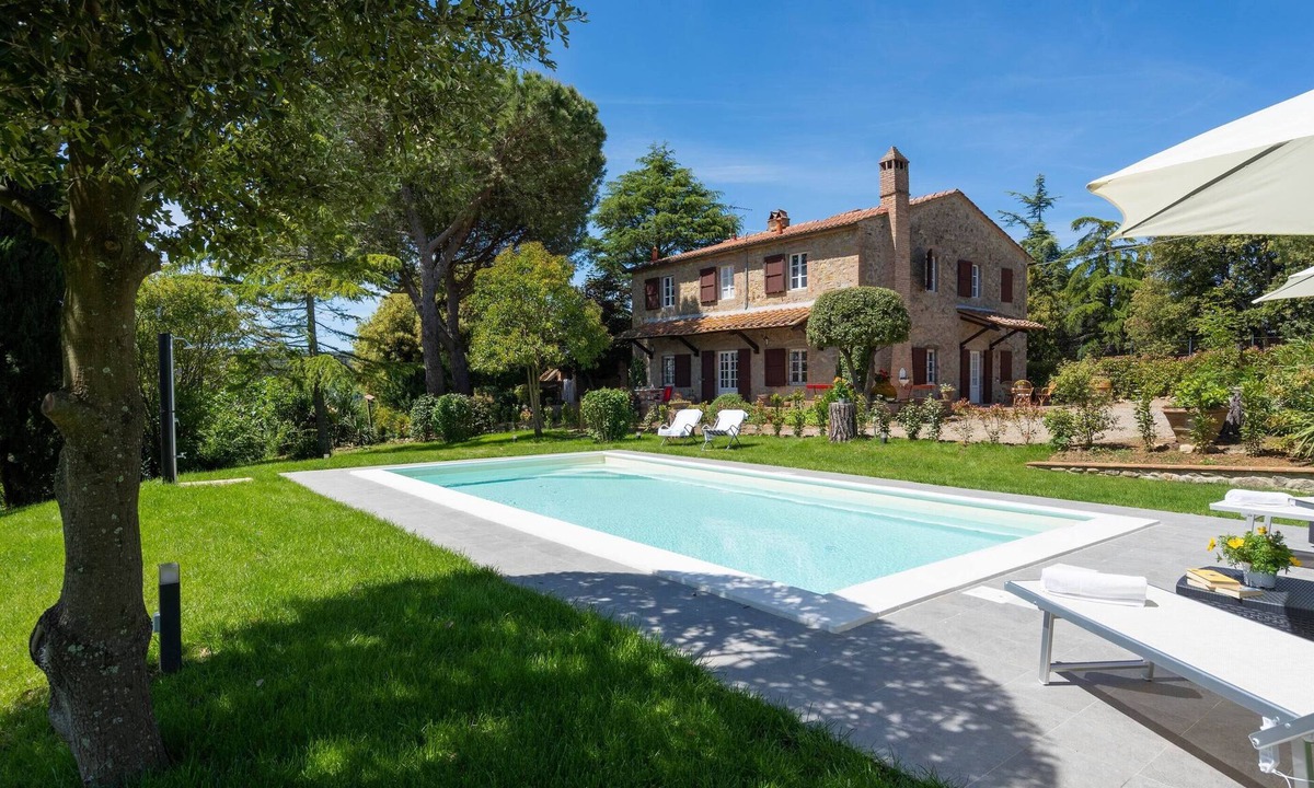 Gambassi Terme Villa | Villa in Gambassi with pool, A/C, village and restaurant at walking distance,