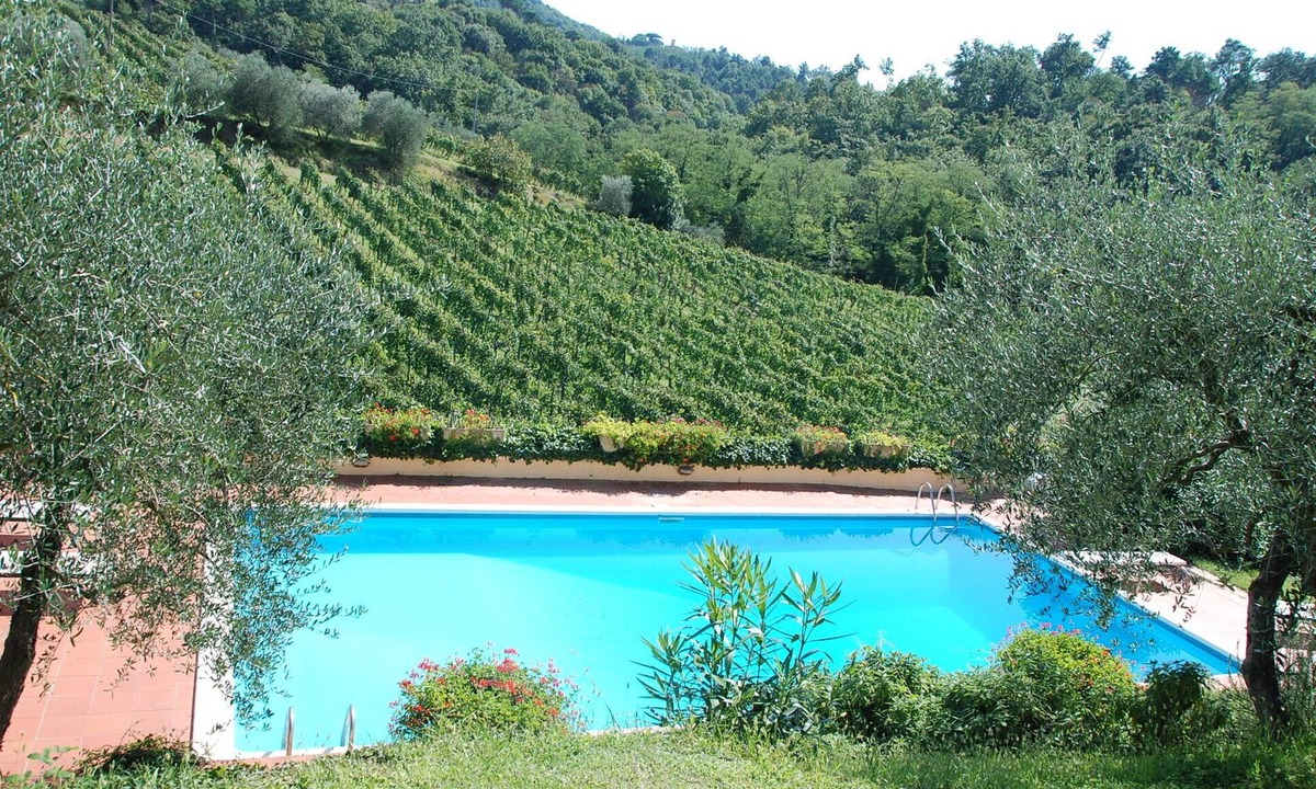 Lastra a Signa Villa | Villa La Falterona 15 km. from Florence