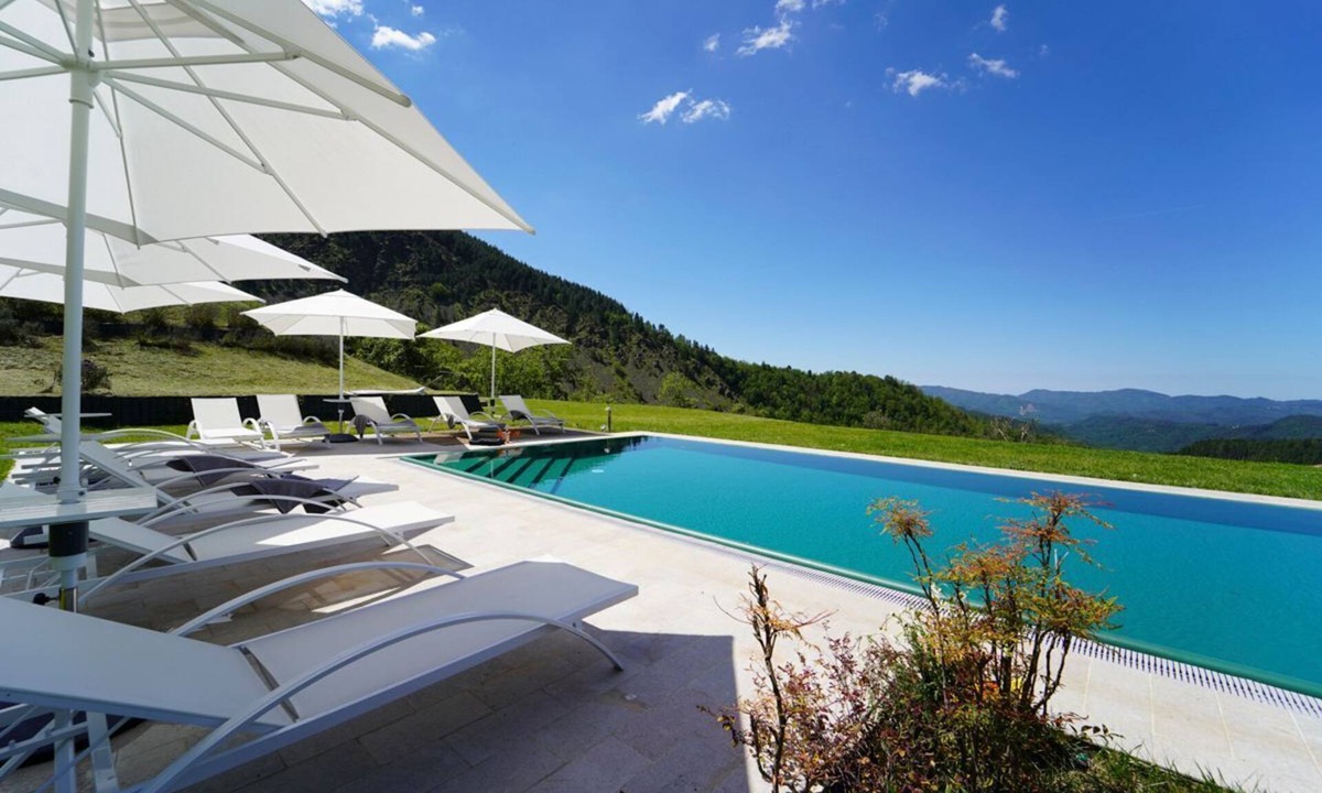 Zignago Villa | Villa Sasseta - Eight Bedroom Villa, Sleeps 16