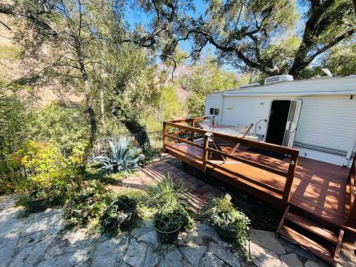 Ventura County House | Vintage RV Creekside Nature Retreat near Ojai next to Swim Holes Hike