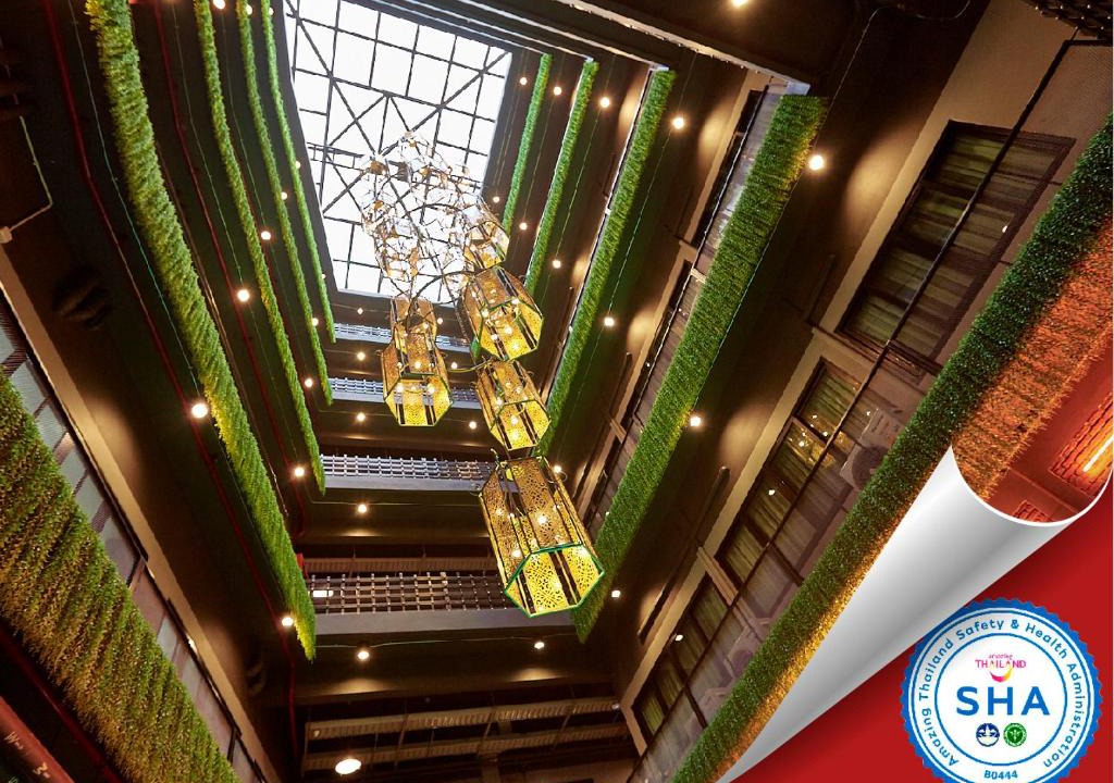 Pom Prap Hotel | W22 by Burasari