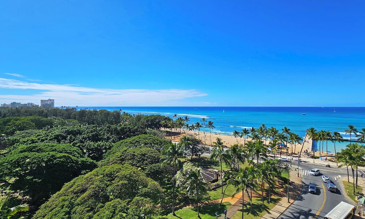 Waikiki Apartment | Waikiki Grand Hotel® 1002-❀Sundeck level—❁Best Location in Waikiki❃