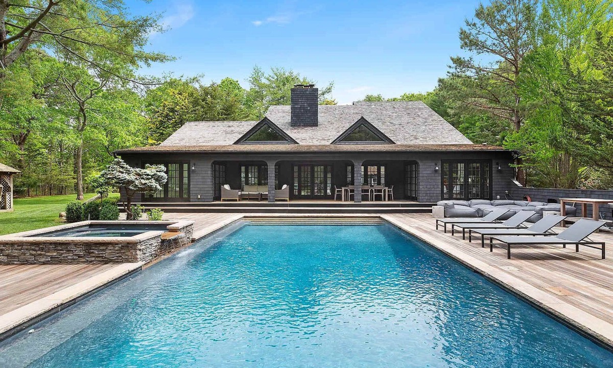 East Hampton House | Wainscott Woods by Rove Travel | Luxe Estate w/Pool