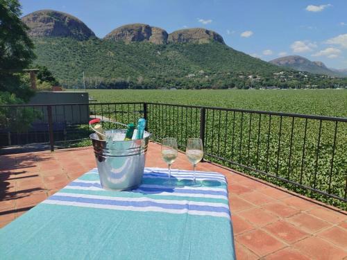 Kosmos House | Wakanda on Hartbeespoort Dam