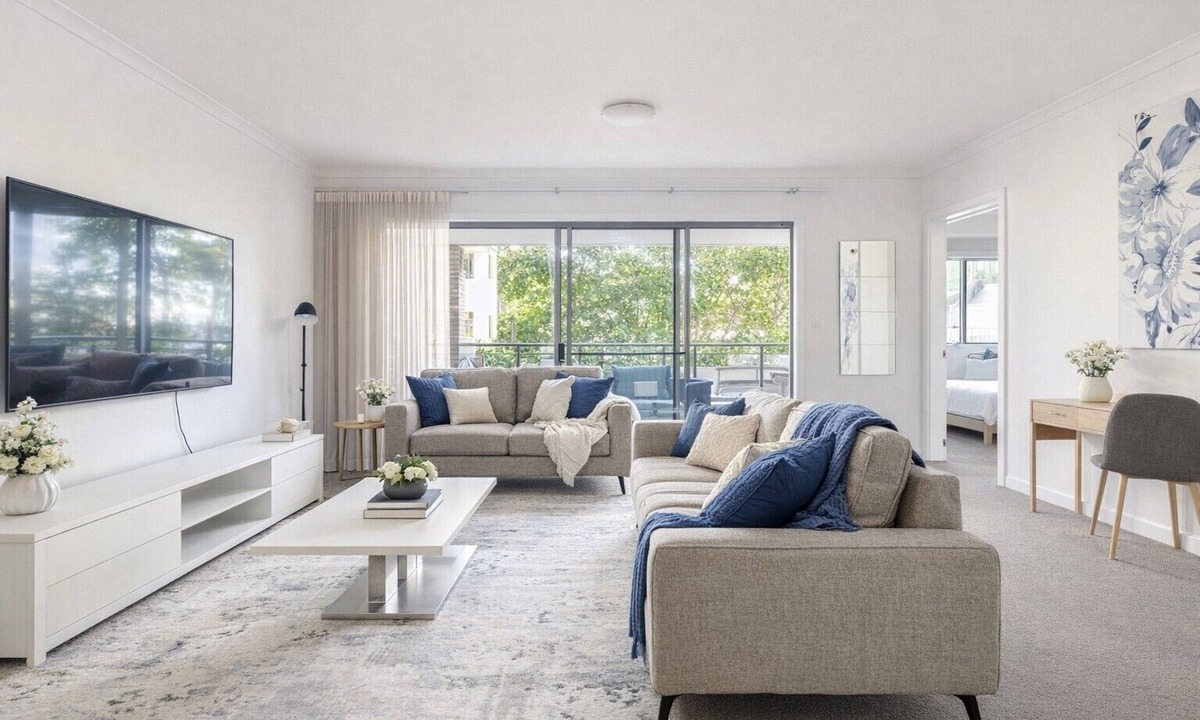 Perth Central Business District Apartment | Walk to Elizabeth Quay | Pool & Parking