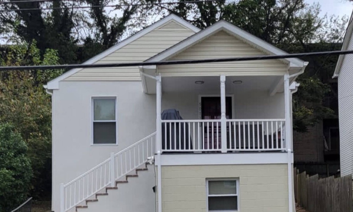 Southeast House | Washington D.C. Main Suite, near metro, with porch & free parking