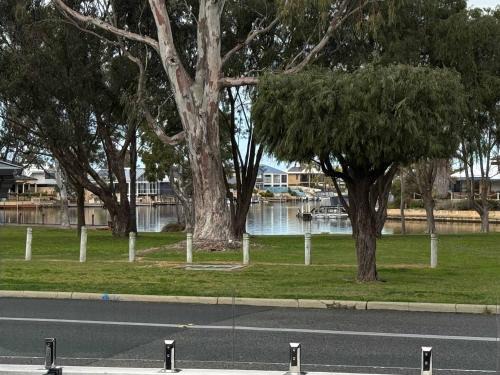 South Yunderup House | Waterlink Retreat