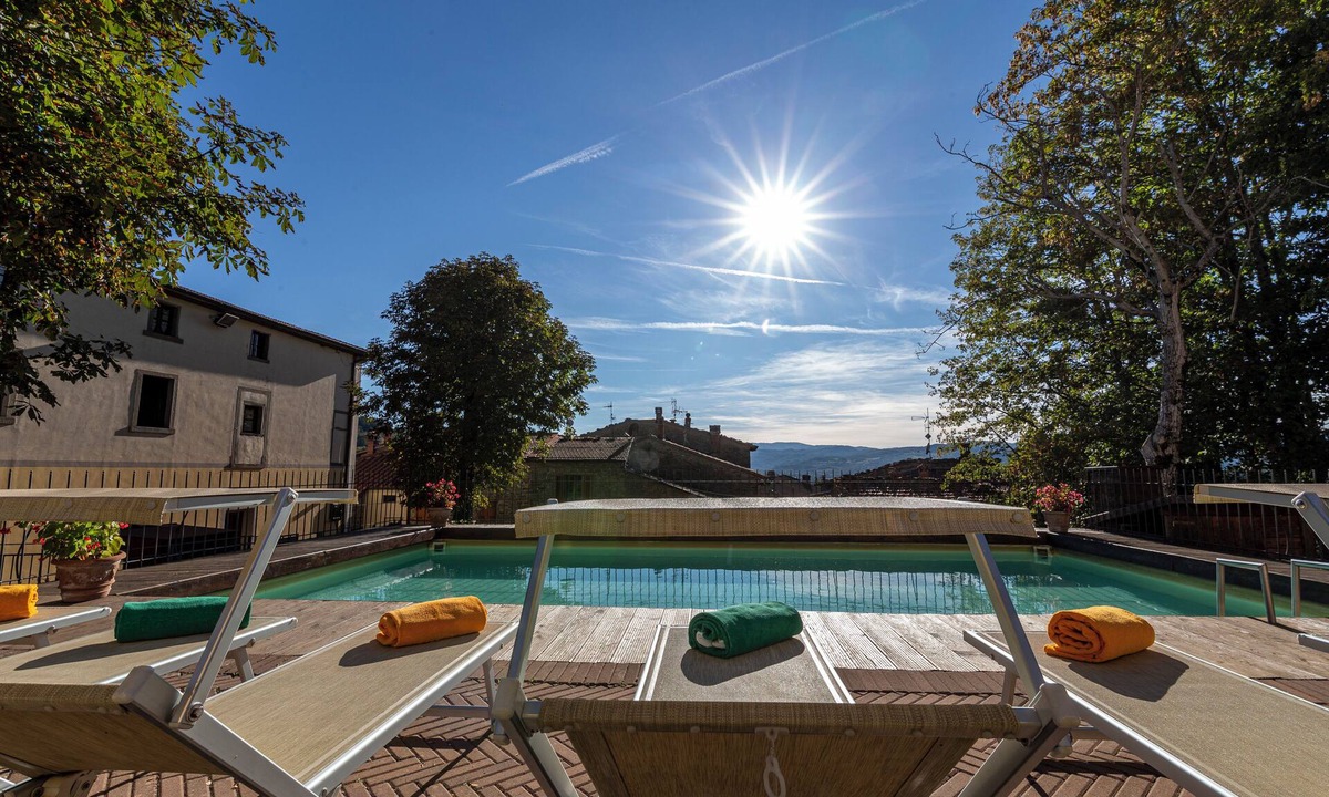 Pratovecchio Villa | WEDDINGS VILLA 4 SEASONS 13 bedrooms, private exclusiv pool per 16/30 guests
