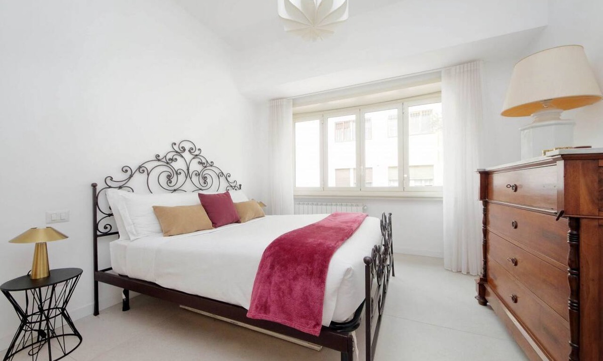 Trionfale Apartment | Welcome in Vatican vista apartment with Balcony