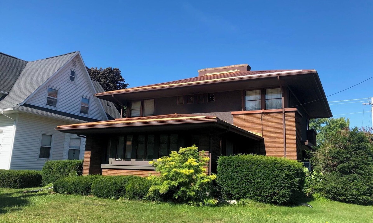 Tomah House | Welcoming Heritage Home in Tomah 20 MINUTES FROM CRANFEST