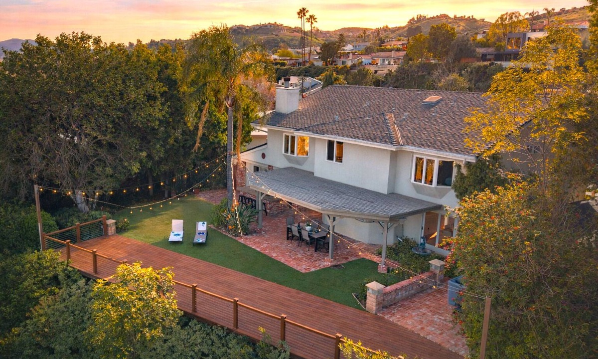 West Hills House | West Hills Retreat Hot Tub, BBQ + EV Charger, Near Malibu | Twilight Terrace
