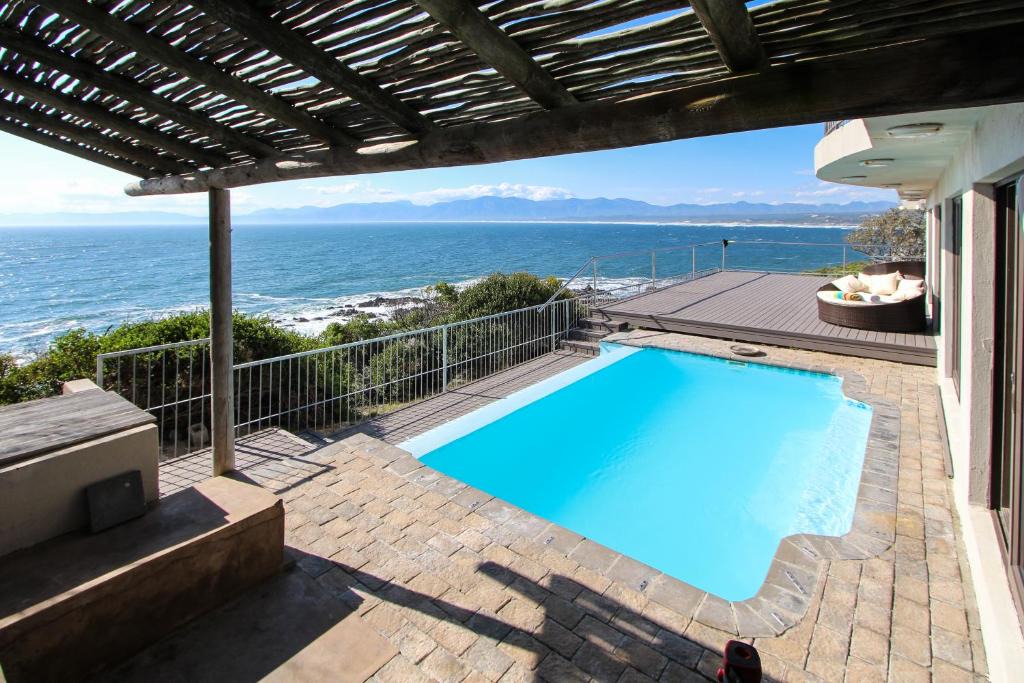 De Kelders Villa | Whale Huys Luxury Oceanfront Eco Villa