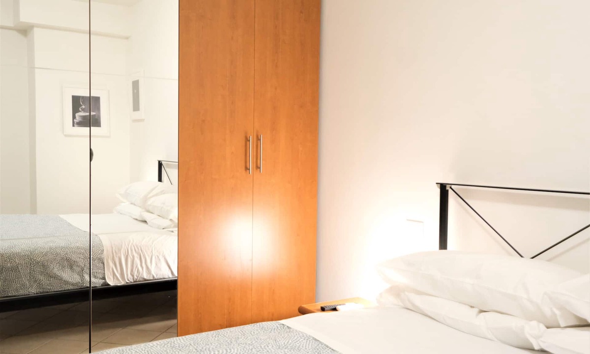 Peretola Apartment | Wine Apartments Florence Verdicchio