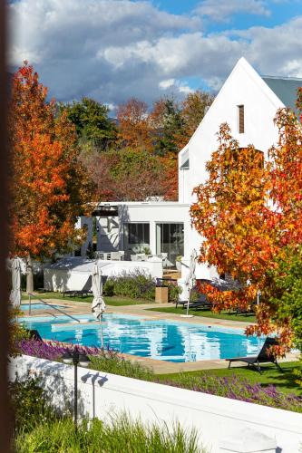 Stellenbosch Cabin | Winelands Golf Lodges 14