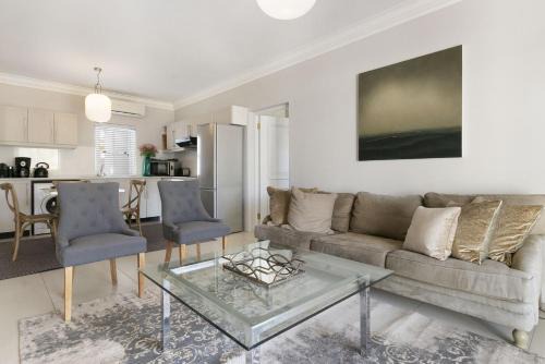 Stellenbosch Cabin | Winelands Golf Lodges 33