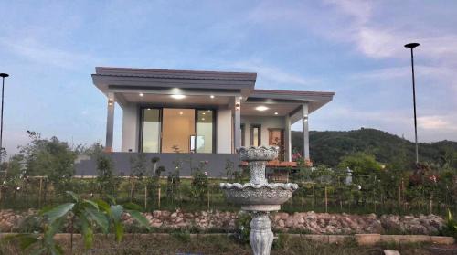 Wang Saphung Villa | Wisuthida Villa