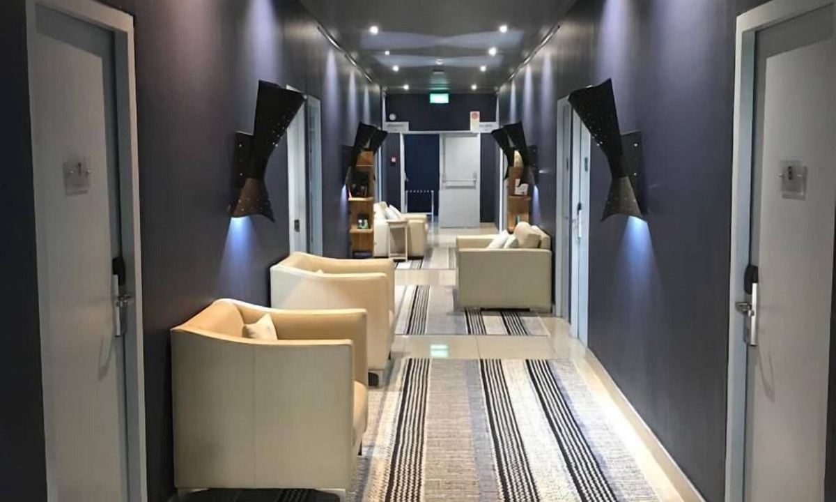 Hermanus City-Centre Hostel | Zzzone Boutique Hostel