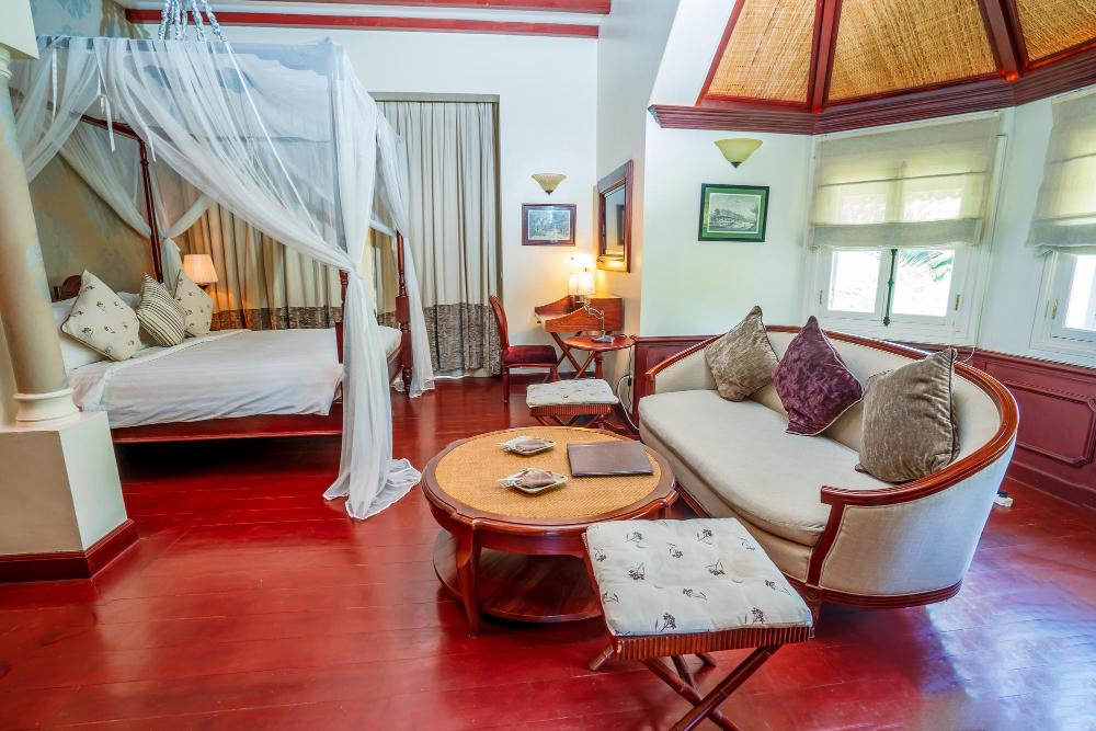 B-bed28/7 Hostel