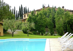 Beautiful Villa in Lari with Swimming Pool