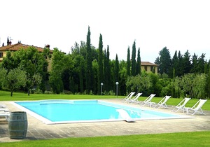 Beautiful Villa in Lari with Swimming Pool