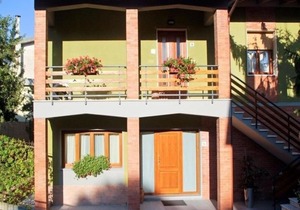 Castel San Gimignano Apartment Sleeps 6