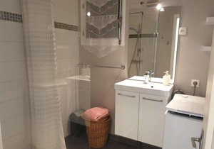 Chalet cosy pour 2-3 pers. avec jardin au cœur du village, à 5 min du ski et proche des commerces - FR-1-342-274