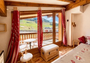 Chaleureux appartement au pied des pistes avec parking et animaux admis - FR-1-505-65