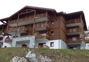 Duplex 4 pièces avec piscine intérieure, parking, 8 pers, proche Les Saisies - FR-1-594-303