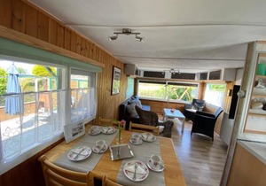 Ferienpark Vislust Ferienhaus Balu mit eigenem Steiger zum angeln Ijsselmeer Niederlande