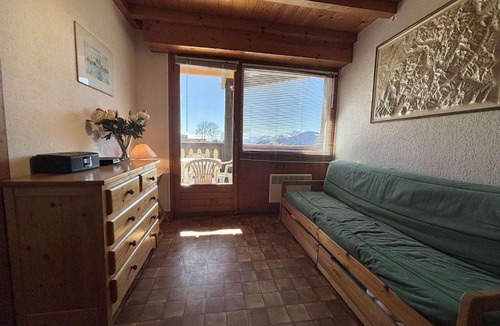 Crest-Voland Apartment | À deux pas des pistes : Appartement 2 pièces cabine à Crest-Voland – 4-6 pers. - FR-1-595-65