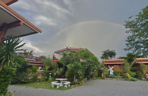 Khok Samrong House | ครัวบ้านไม้สักโฮมสเตย์ เขาวงพระจันทร์