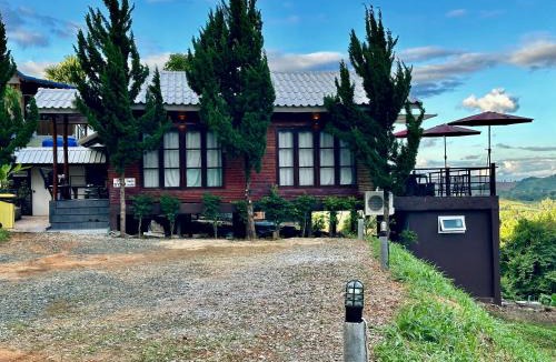 Sado Phong House | ธารน้ำ รีสอร์ท เขาค้อ