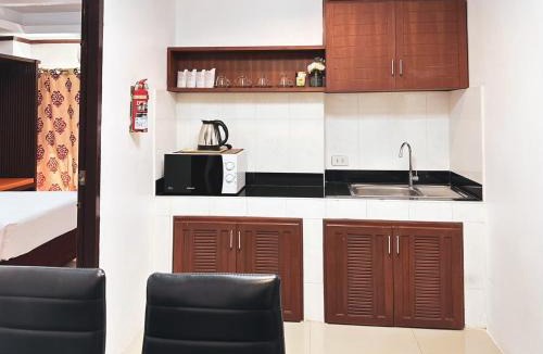 Nai Mueang Hotel | บ้านเกื้อ เดอะ ลิฟวิ่ง